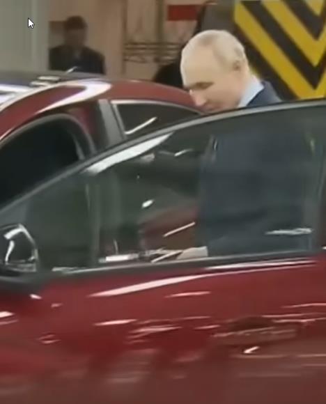 putin lada.jpg