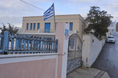 101 AP Petros Giannakouris.jpg