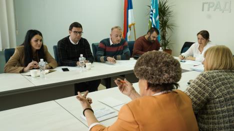 LOZNICA - Razgovori sa gradjanima Foto Gradska uprava.jpg