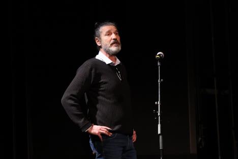 Dragan Gagi Jovanović drži govor na komemoraciji Dejana Matića Mate