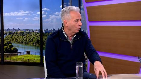 PULS CLEAN.00_19_35_00.Still005.jpg