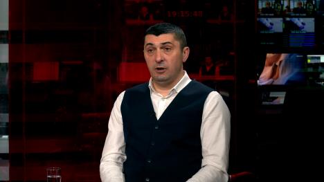 Sequence 04.00_17_48_10.Still004.jpg