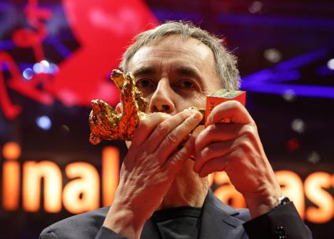 Berlinale01 EPA Christopher Neundorf.jpg