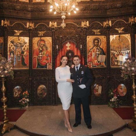 Stefan Todorović, pripadnik Vatrogasno-spasilačkog bataljona u Pirotu, i njegova izabranica Mila Stanković, sada Todorović, pripadnica Policijske uprave u Pirotu, zavetovali su se na večnu ljubav.   Ste (2).jpg