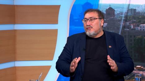 Sequence 04.00_46_28_18.Still004.jpg