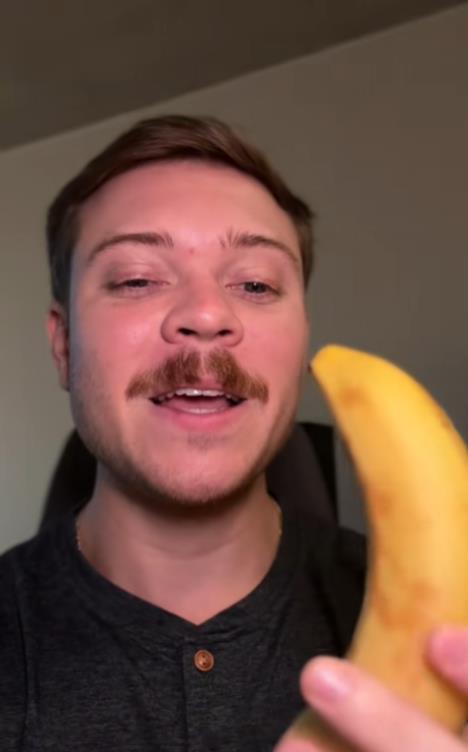 Banana carina aerodrom.jpg