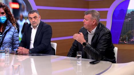 Sequence 02.00_56_51_00.Still007.jpg