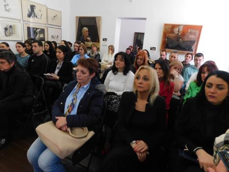 LOZNICA - Počeo Svet žena Emilija Popović u Stalnoj postavci slika.JPG