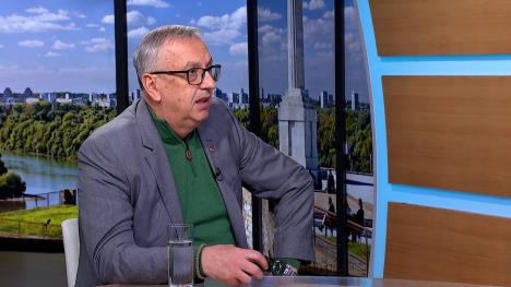 jutarnji clean.01_42_24_24.Still007.jpg