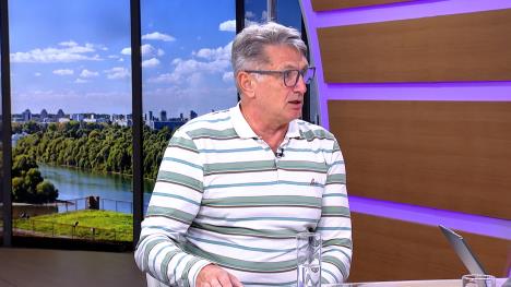 puls clean.00_26_13_04.Still001.jpg