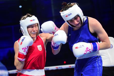 IBA WBC_ Shadrina - Kocharyan 11032 0041.jpg