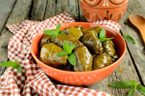 sarma zelje shutterstock_297769406.jpg