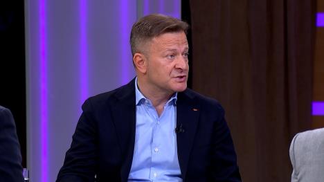 puls clean.00_09_39_20.Still003.jpg