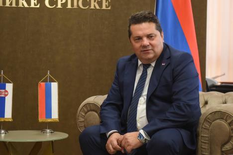 101 Beta Pedja Vuckovic.jpg