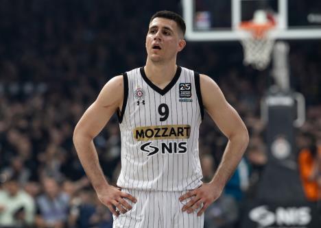 PARTIZAN-EFES_81.JPG