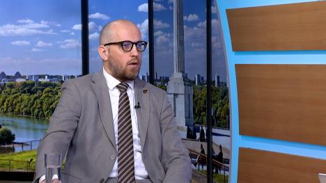 jutarnji clean.02_30_58_21.Still022.jpg