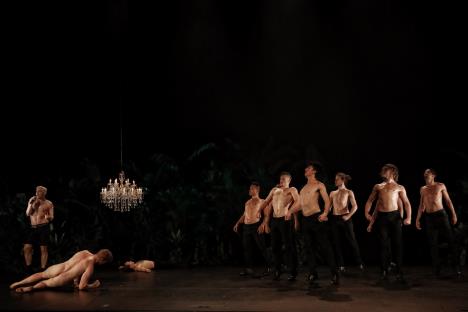 A KING by Shaun Parker & Company_Photo by Prudence Upton 14.jpg