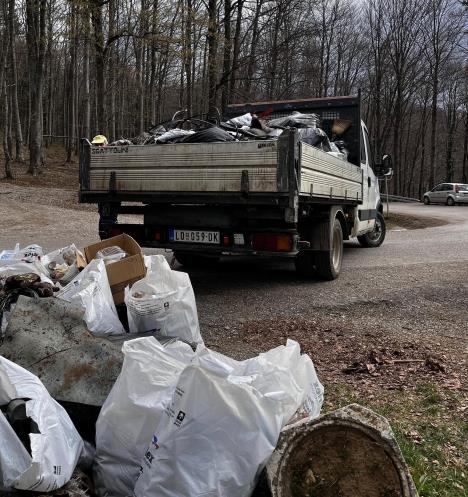 BANJA KOVILJAČA -Nije sve počišćeno Foto Loznički trkači.jpg