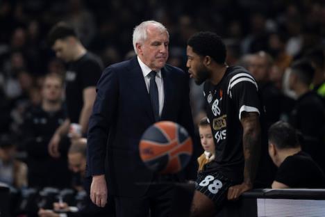PARTIZAN-ALBA_380131.jpg