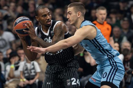 PARTIZAN-ALBA_380144.jpg