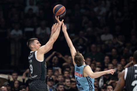 PARTIZAN-ALBA_380148.jpg