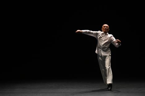 A KARAS Saburo Teshigawara 7.jpg