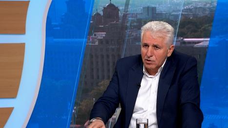 jutarnji clean.02_35_19_09.Still016.jpg