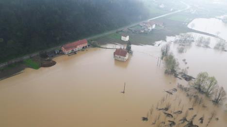 1743083038_loznica-jadar-poplave-fotorina3.jpg