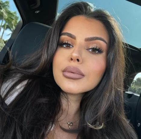 Azra Husarkić trudna