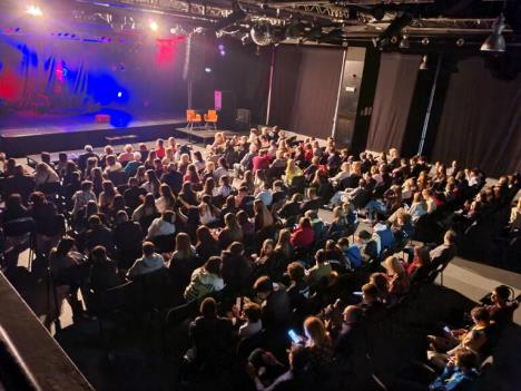 Studio Centar publika.jpg