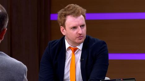 PULS CLEAN.00_06_12_24.Still001.jpg