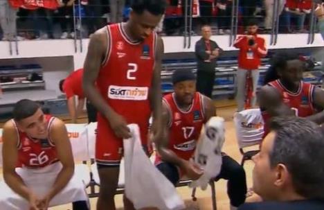 2025-04-08 22_14_34-Antonis Stroggylakis on X_ _Dimitris Itoudis giving Yam Madar the full Zeljko Ob.jpg