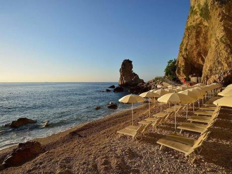 UNAHOTELS-HOTEL-CAPOTAORMINA.jpg
