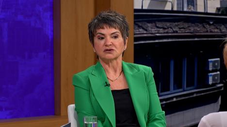 Sequence 04.00_58_11_00.Still005.jpg