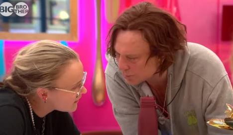 Miki Rurk u Velikom bratu.png