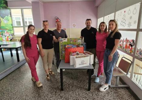 LOZNICA - Novi poklon za Dečje odeljenje Foto ZC Loznica.jpg