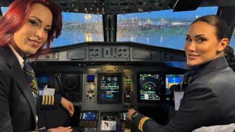 Air Serbia ženska posada.jpg