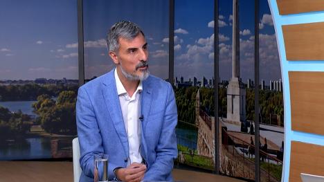 jutarnji clean.01_25_09_06.Still007.jpg