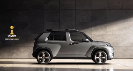 (Image) Hyundai INSTER WCA Announcement_SINGLE_World Electric Vehicle.jpg