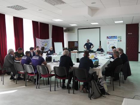 Skupstina Evropskog saveza za nadvlacenje konopca3.jpg