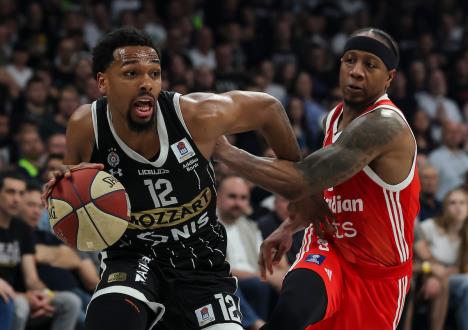 PARTIZAN-ZVEZDA_77.JPG
