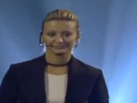 DUŠICA JAKOVLJEVIĆ JE PRE 20 GODINA POČELA KAO VODITELJKA KVIZA! Dovodila poznate koji su propadali kroz binu, rešetala pitanjima, a evo kako je tada izgledala