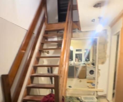 Tokom renoviranja našli kofer