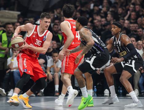 PARTIZAN-ZVEZDA_71.JPG