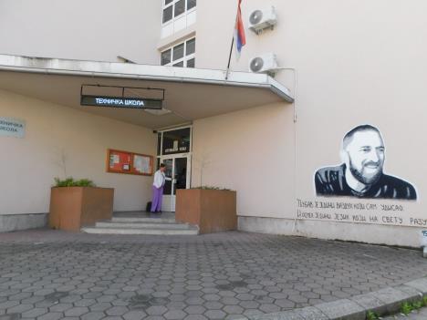 LOZNICA - Sećanje na omiljenog profesora.JPG