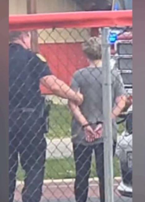 Dečji kamp u Ilioisu.jpg