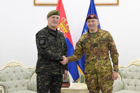 Mojsilović i Kfor.jpg