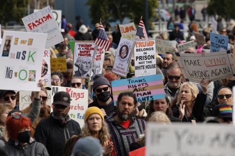 radnici protest EPA John G Mabanglo.jpg