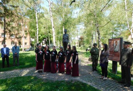 LOZNICA - Svečanost.JPG