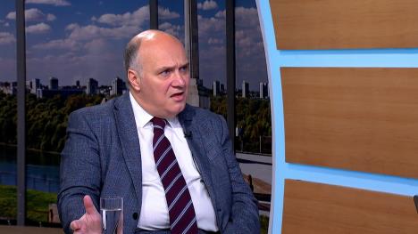 jutarnji clean.01_35_41_13.Still014.jpg